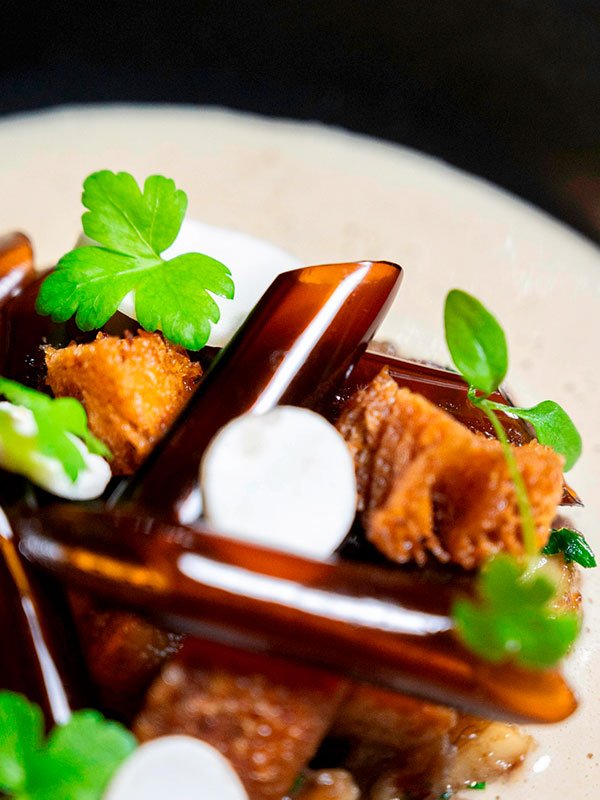 Plats gastronomiques de la Table d'Hôtes du Quatrième Mur - Philippe Etchebest